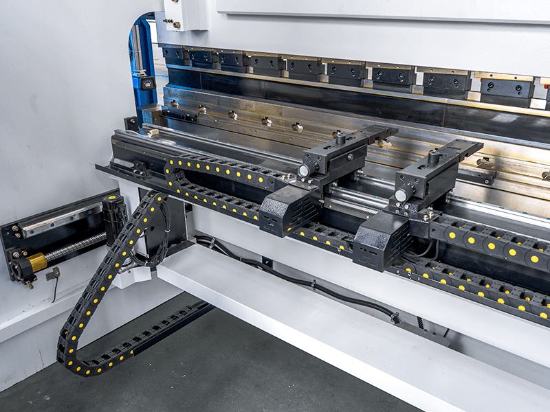 DELEM DA58T Color 2D graphical CNC System