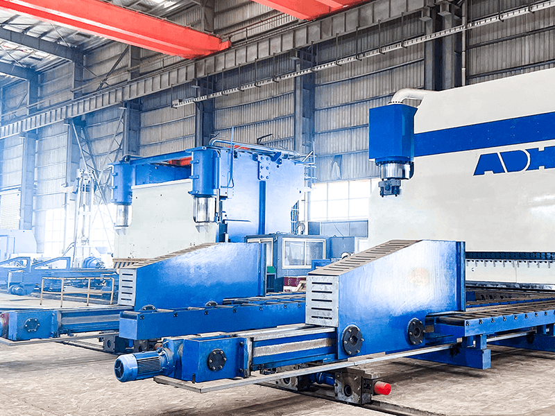 Front Feeding Device