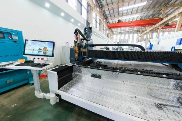 Fiber Laser Cutting Machine